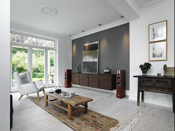 4_resize.jpg 4_resize.jpg