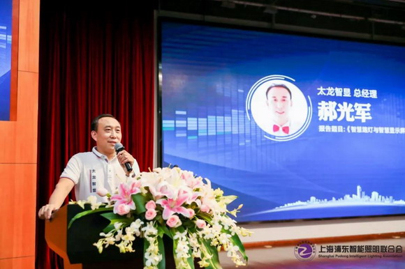 4_resize.jpg 4_resize.jpg